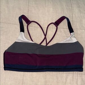 Women’s lululemon sports bra